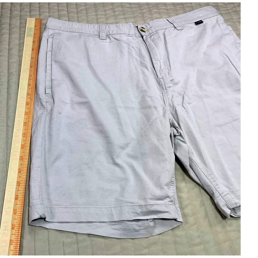 TravisMathew Beck Mens Light Grey Golf Shorts Size 40 Regular Fit Stretch - Picture 8 of 9